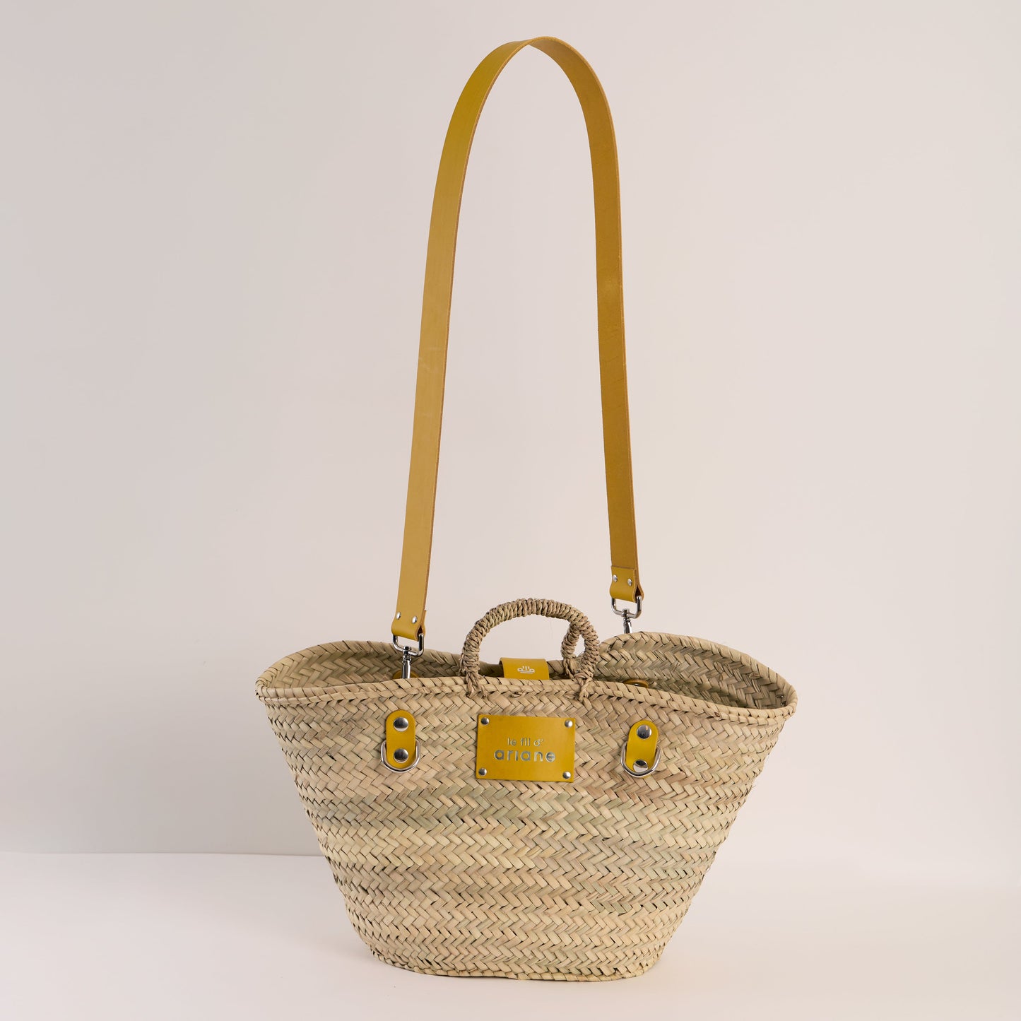 The Urbanite - Size M - Yellow Handles