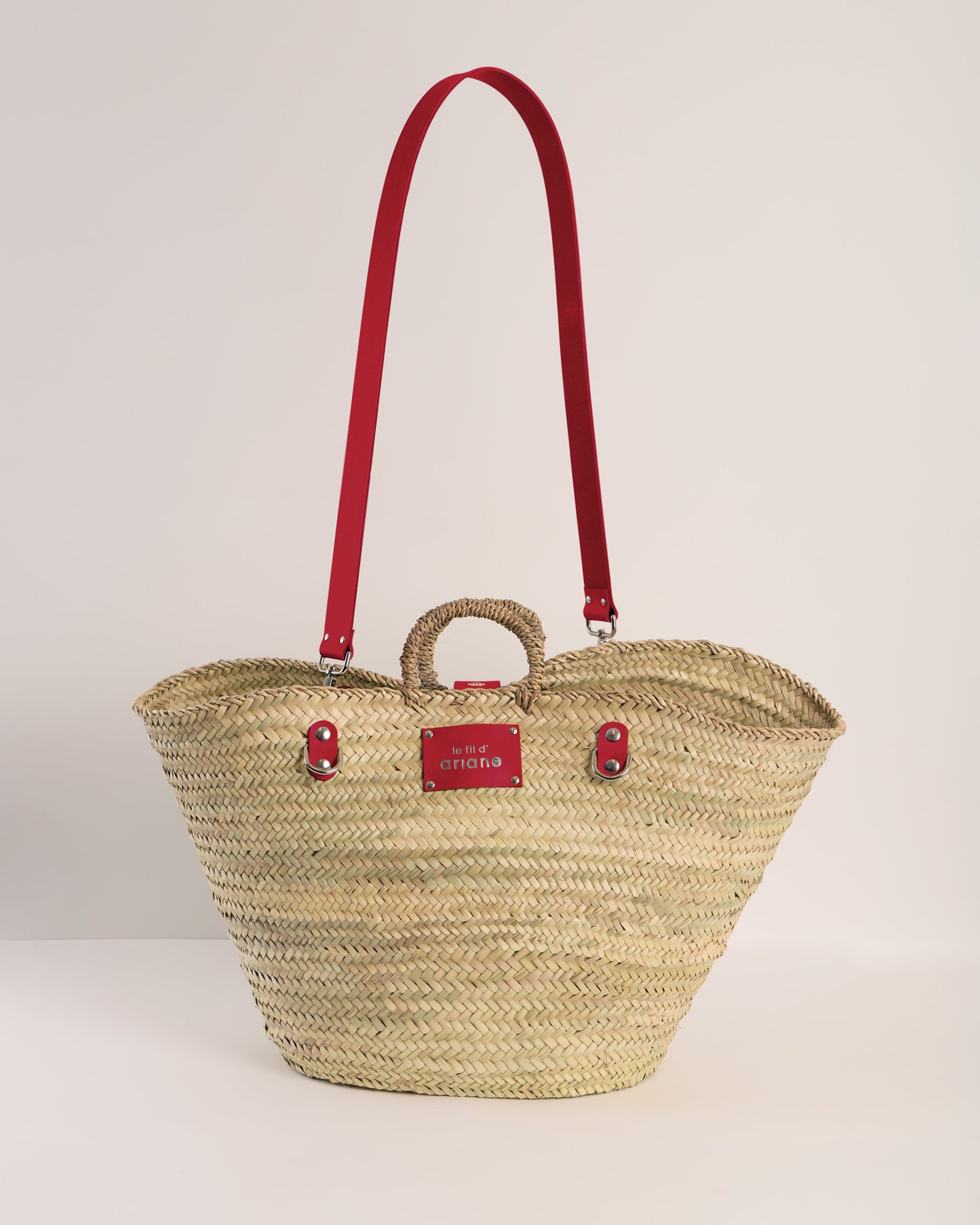 The 48h - Size XL - Red Handles