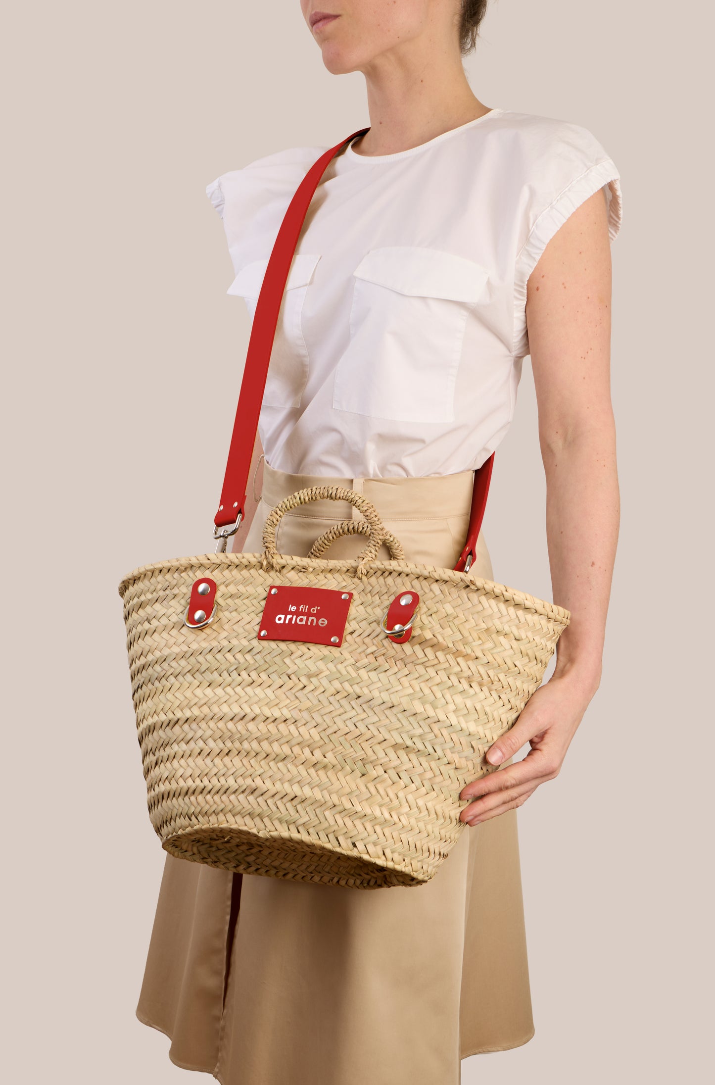 The City Dweller - Size M - Red Handles