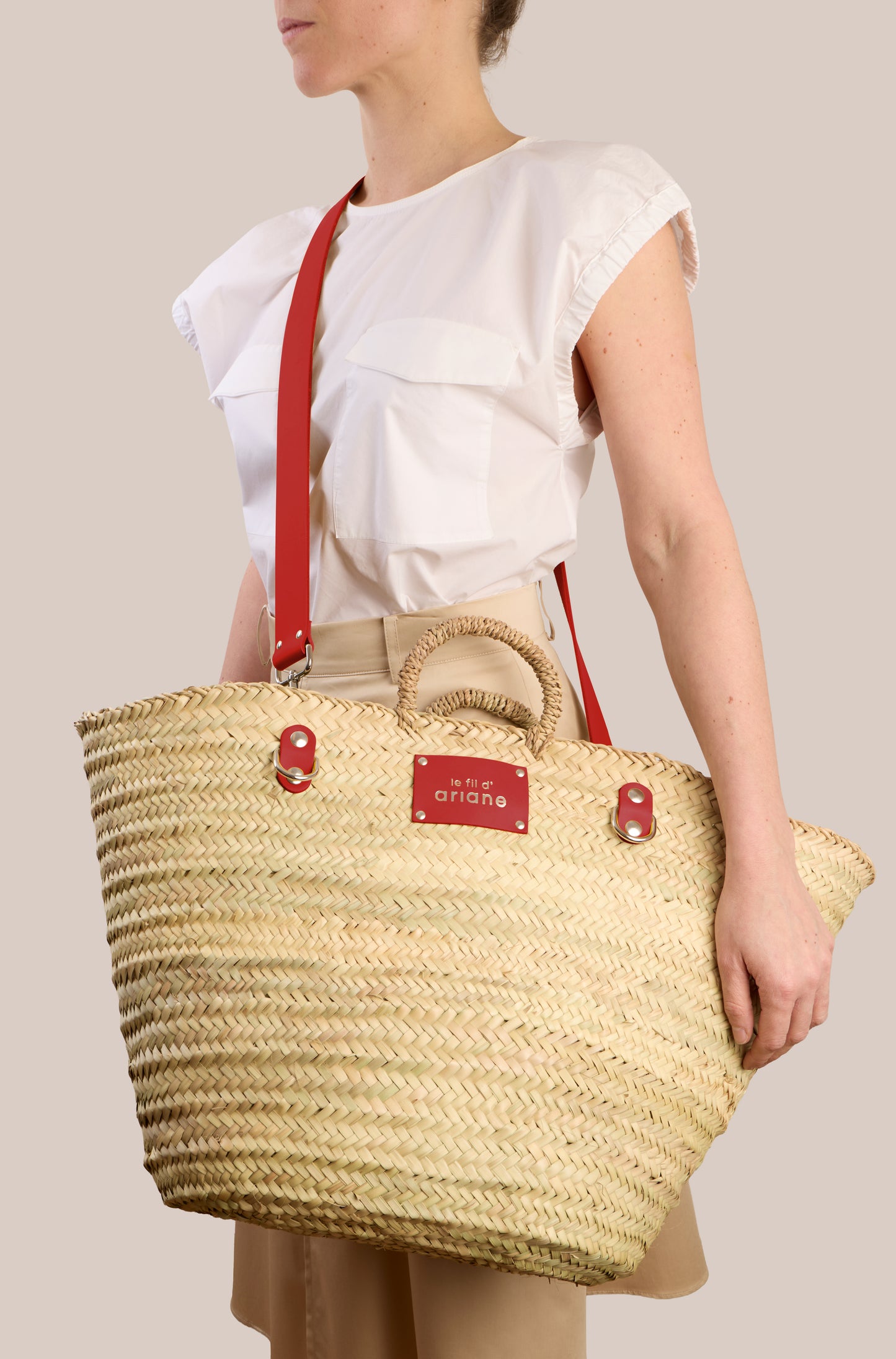 The 48h - Size XL - Red Handles
