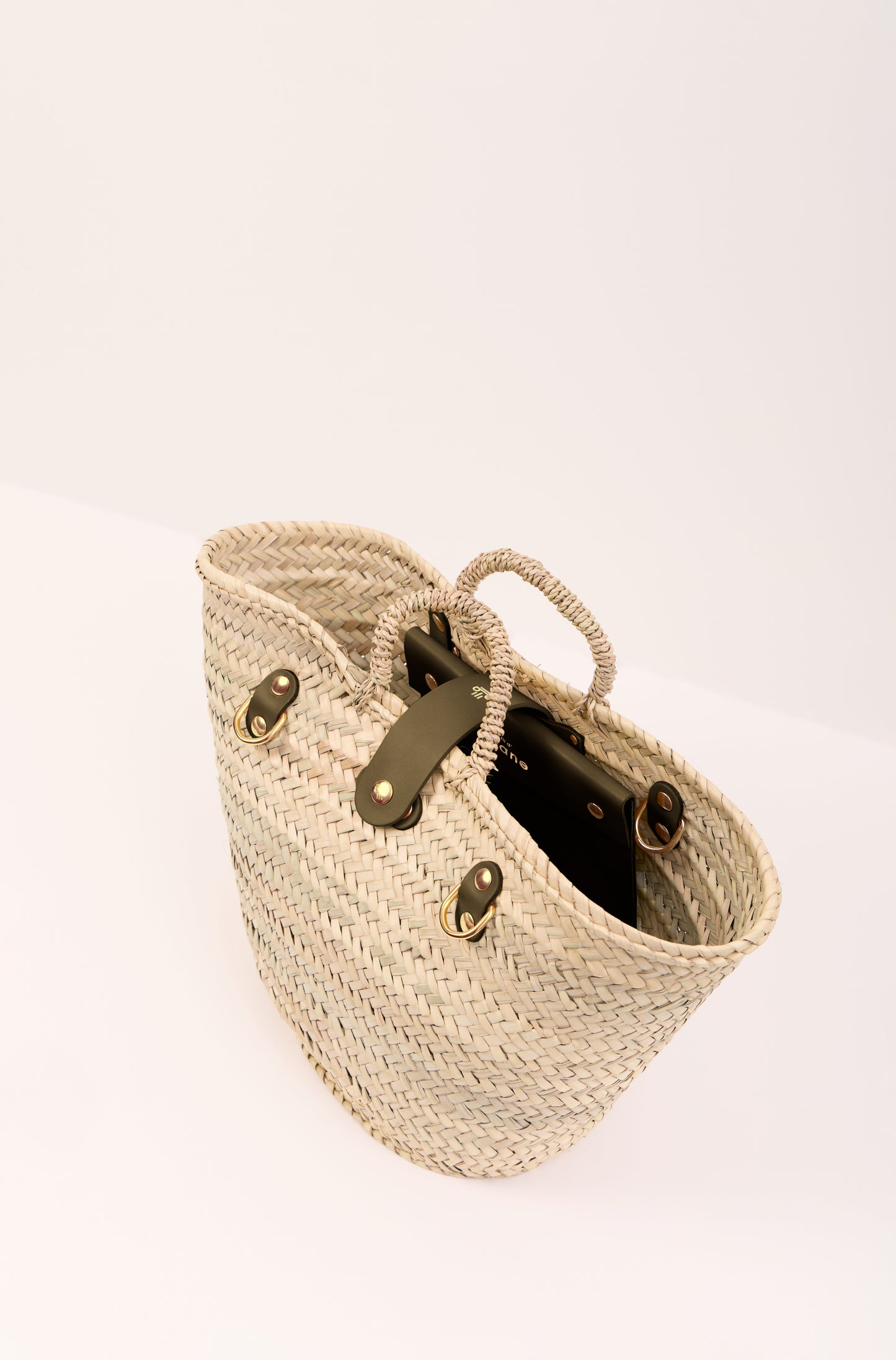 The Urbanite - Size M - Khaki Handles