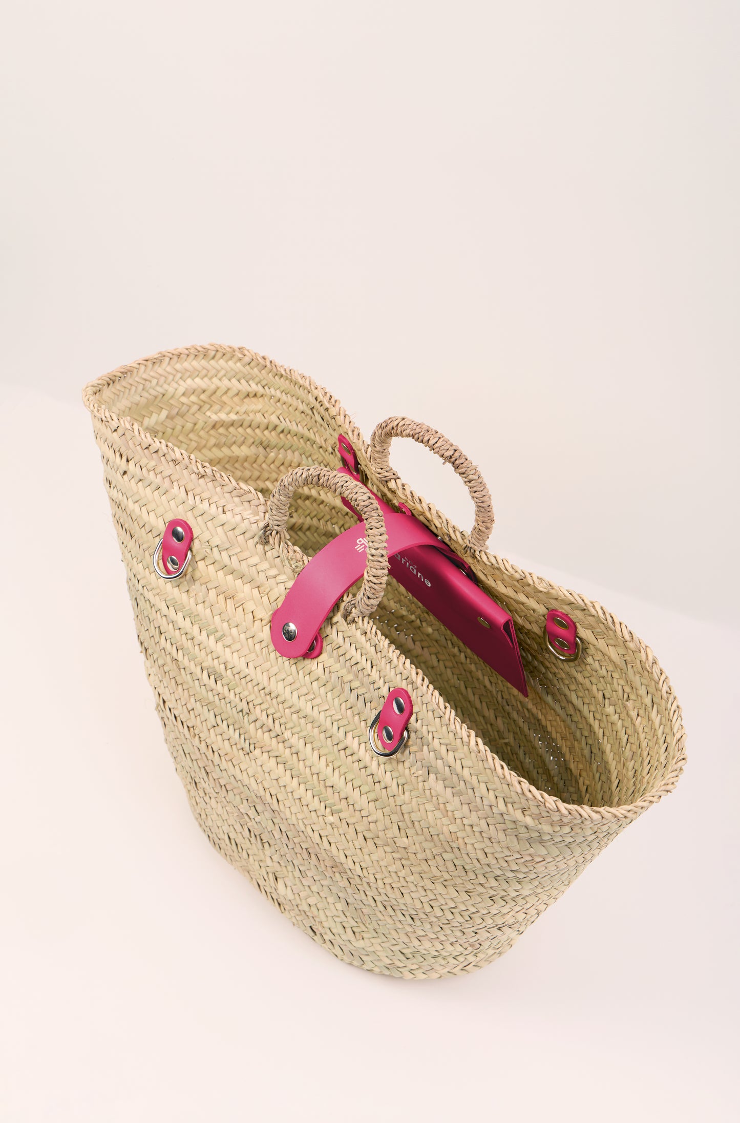 The 48h - XL Size - Pink Handles